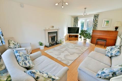 1a Beech Avenue, Whickham, Newcastle Upon Tyne, NE16 4SU