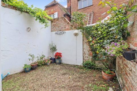 3 bedroom end of terrace house for sale, St. Pauls, Canterbury, CT1