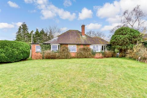 3 bedroom bungalow for sale - Habin Hill, Rogate, Petersfield, West Sussex