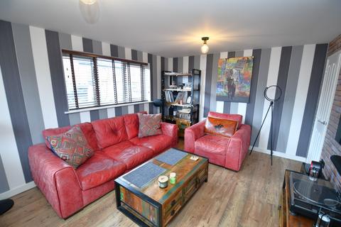 20 Elm Tree Road, Salford, M6 6GR