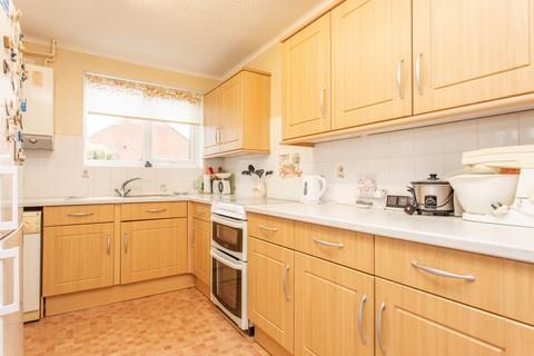 1 Trueman Close, Blean, Canterbury, CT2 9HB