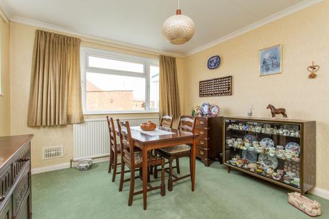 1 Trueman Close, Blean, Canterbury, CT2 9HB