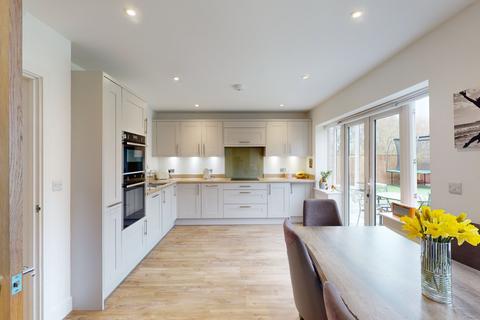4 bedroom detached house for sale, Cullwood Lane, New Milton, Hampshire, BH25