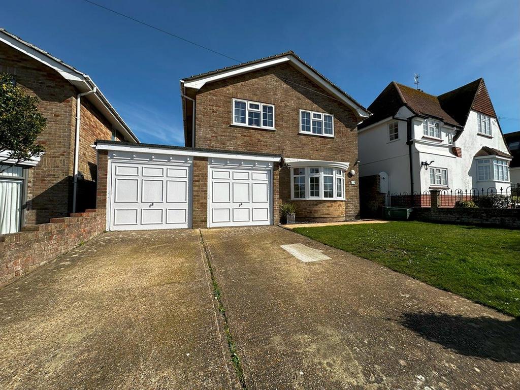 Bevendean Avenue, Saltdean BN2 4 bed detached house for sale £650,000