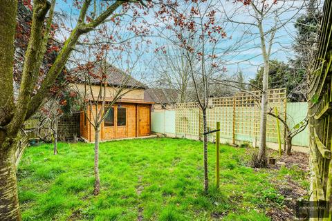 1 bedroom flat for sale, Loughton IG10