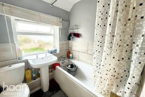 130 Sturdee Road, Leicester, LE2 9FW