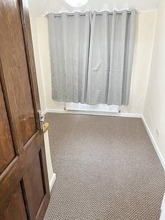 3 bedroom house share to rent, Rugby Road, Dagenham RM9