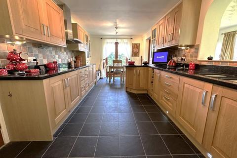 48 Beeching Drive, Lowestoft, NR32 4TB