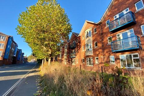 2 bedroom flat for sale, Tudor Street, Central, Exeter, EX4