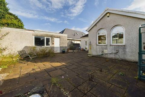 3 bedroom detached bungalow for sale, Caegwyn Road, Whitchurch, Cardiff. CF14