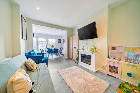 4 bedroom house to rent, Aylward Road Merton Park SW20