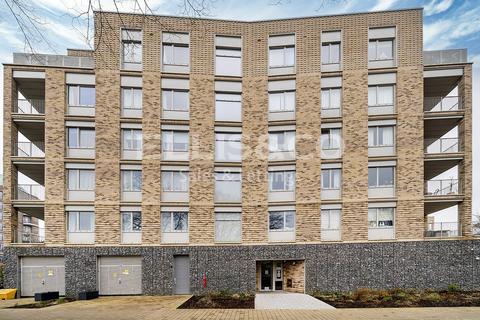 3 bedroom apartment for sale, Laidlaw House, 15 Medawar Drive, Mill Hill, London, NW7