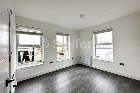 1 bedroom flat to rent - Leytonstone Road, London E15