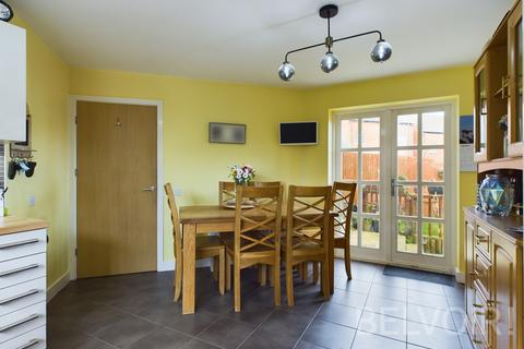 5 bedroom end of terrace house for sale, Green Moors, Telford TF4