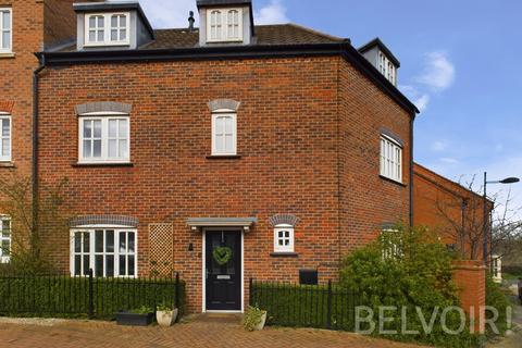 24 Green Moors, Lightmoor, Telford, TF4 3TB