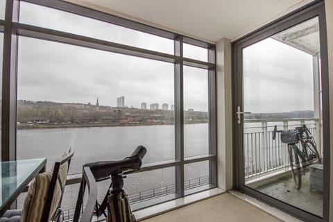 2 bedroom apartment for sale, Kingfisher Court, Gateshead, Tyne and Wear, NE11