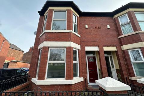 3 bedroom end of terrace house to rent - Great Western Street, M14 4RA
