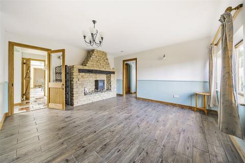 4 bedroom detached house for sale, High Street, Silverstone, Towcester, Northamptonshire, NN12