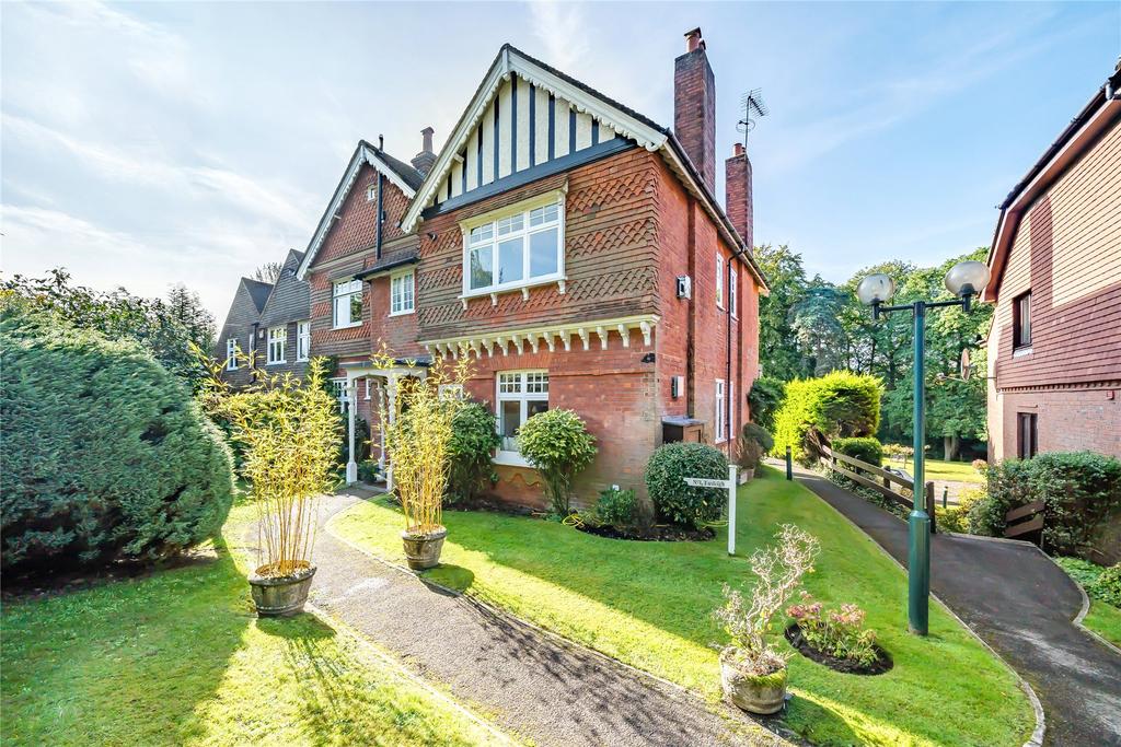 Grayshott, Hindhead GU26 2 bed retirement property for sale £372,000