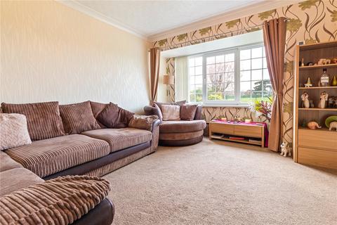 3 bedroom semi-detached house for sale - Waby Close, Grimsby, DN37