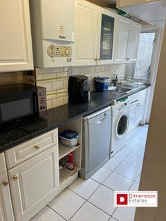 1 bedroom in a house share to rent, Chippendale Street,  London, E5