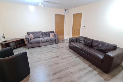 2 bedroom flat to rent - Westgate Apartments, Huddersfield, HD1 1AB