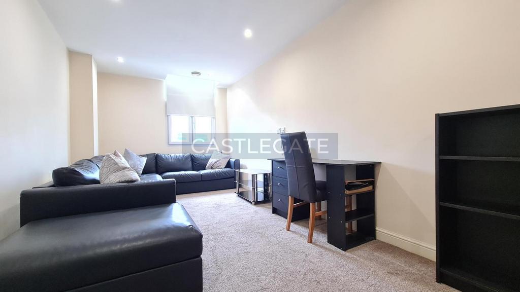 Westgate Apartments, Room 9, Temple Close, Hudders