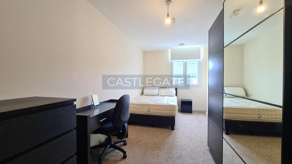Westgate Apartments, Room 9, Temple Close, Hudders