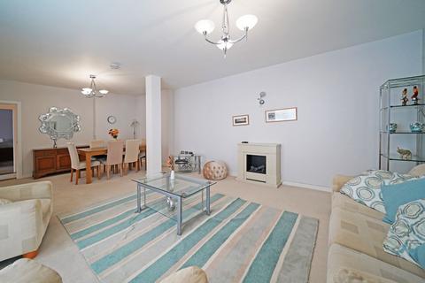 2 bedroom ground floor flat for sale, Stratford Road, Hockley Heath, B94