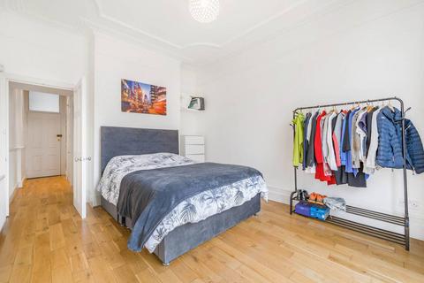 1 bedroom flat for sale - Englewood Road, Clapham South, London, SW12