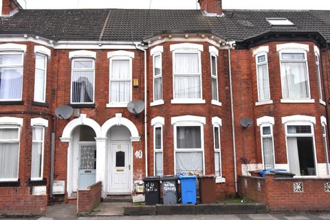 4 bedroom terraced house to rent, Park Grove, Hull, HU5