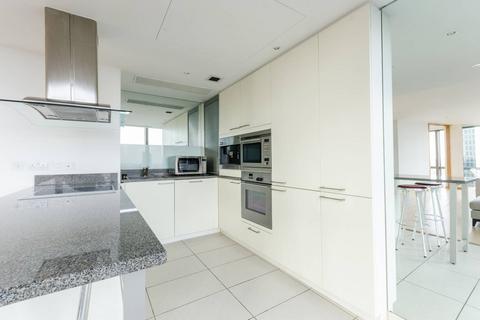 2 bedroom flat for sale, West India Quay, Canary Wharf, London, E14