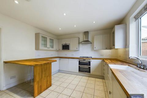 3 bedroom semi-detached house for sale, Burnt Oak Lane, Sidcup, Kent