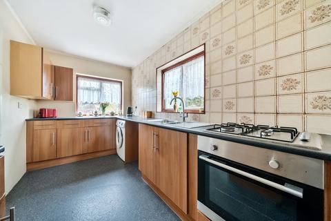 3 bedroom semi-detached house for sale - Luddesdon Road, Erith