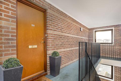 2 bedroom flat for sale - Blackbyres Court, Barrhead G78