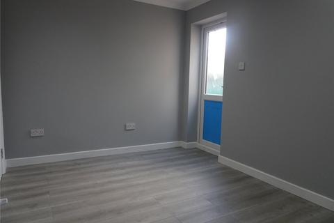 Studio to rent - Carfax Road, Hayes, Greater London, UB3
