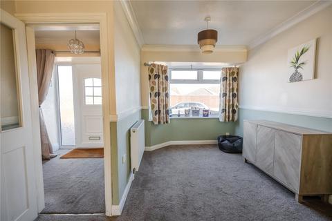 3 bedroom semi-detached house for sale - Windermere Avenue, Grimsby, Lincolnshire, DN33