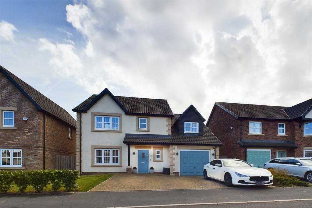 Stein Grove, Acklam, Middlesbrough, TS5 4 bed detached house £350,000