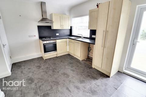 42 Albert Road, Benfleet, SS7 4DJ