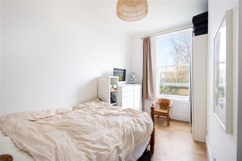 1 bedroom flat for sale, Lordship Road, Stoke Newington, London, N16