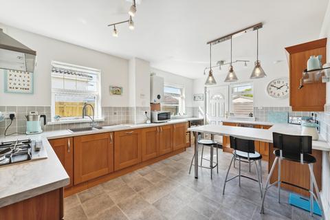 20 Seres Road, Clarkston, Glasgow, G76 7QT