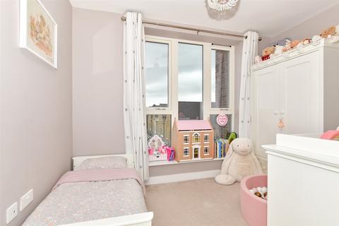 Flat 11, Stanley Apartments, 6 Corys Road, Rochester, ME1 1GN
