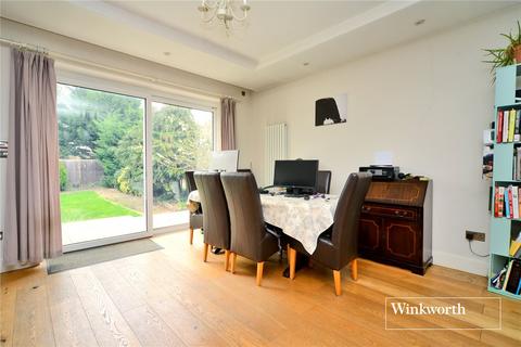 4 bedroom bungalow for sale - The Warren, Worcester Park, Surrey, KT4