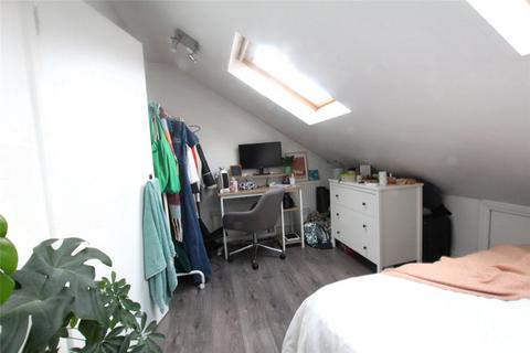 3 bedroom apartment to rent - Settles Street, London, E1