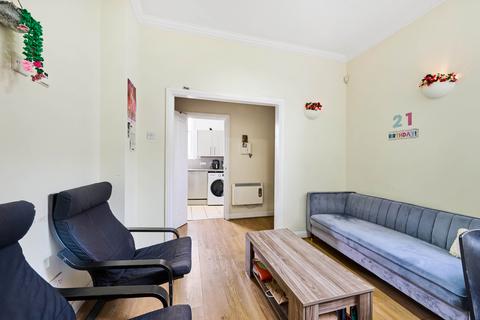 4 bedroom flat for sale, Coin Street, SE1