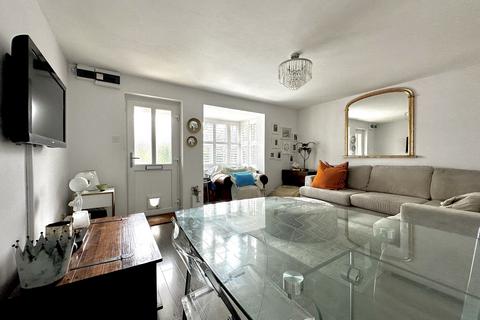 2 bedroom maisonette for sale - Leaford Crescent, Watford, WD24