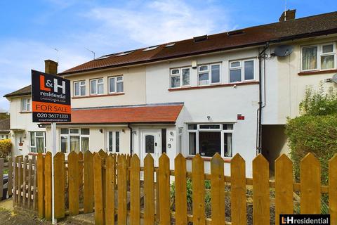 3 bedroom terraced house for sale, Warenford Way, Borehamwood WD6