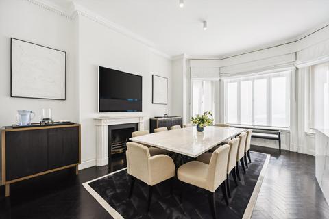 4 bedroom flat to rent - Pont Street, London, SW1X