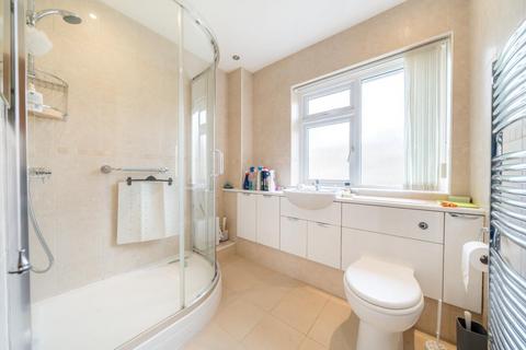41 Strathdon Drive, London, SW17 0PR