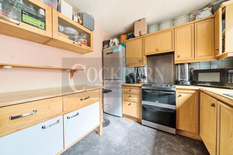 122 Charminster Road, London, SE9 4BW